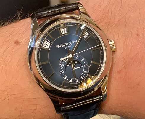 Klocka Patek Philippe 5205G-013 Annual Calendar stulen vid inbrott i Solna